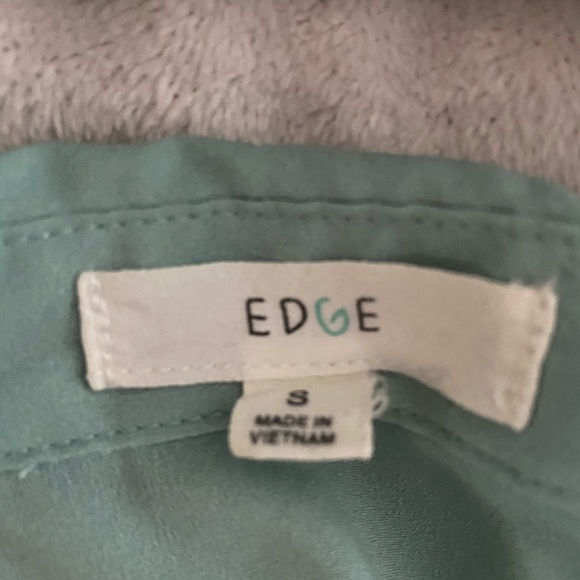 Green Button Up Tank Top Size Small - Picture 6 of 6